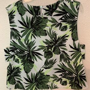 Forever21 size small crop top